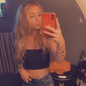 Meet your Posher, Hayli